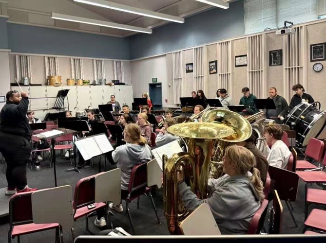 Band rehearsal in the band room